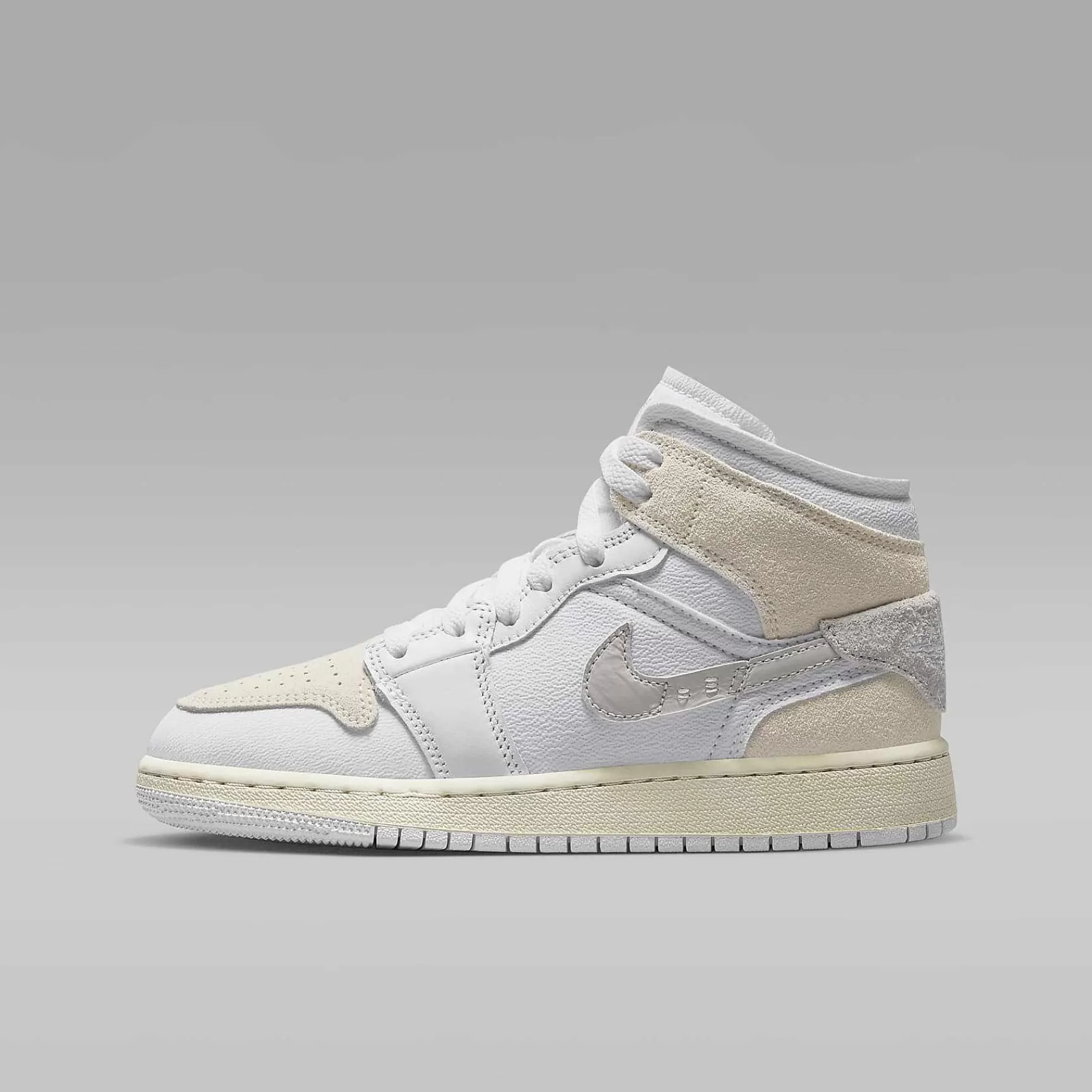 Lifestyle-Nike Lifestyle Air Jordan 1 Mid Se Craft