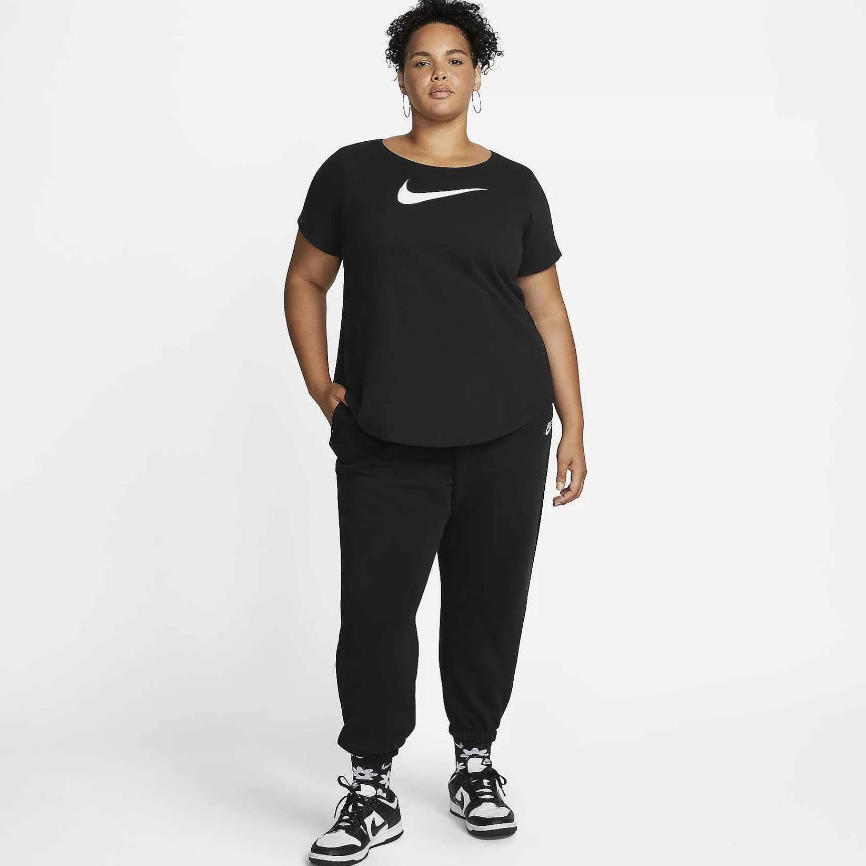 Plus Size-Nike Plus Size Dri-Fit Swoosh