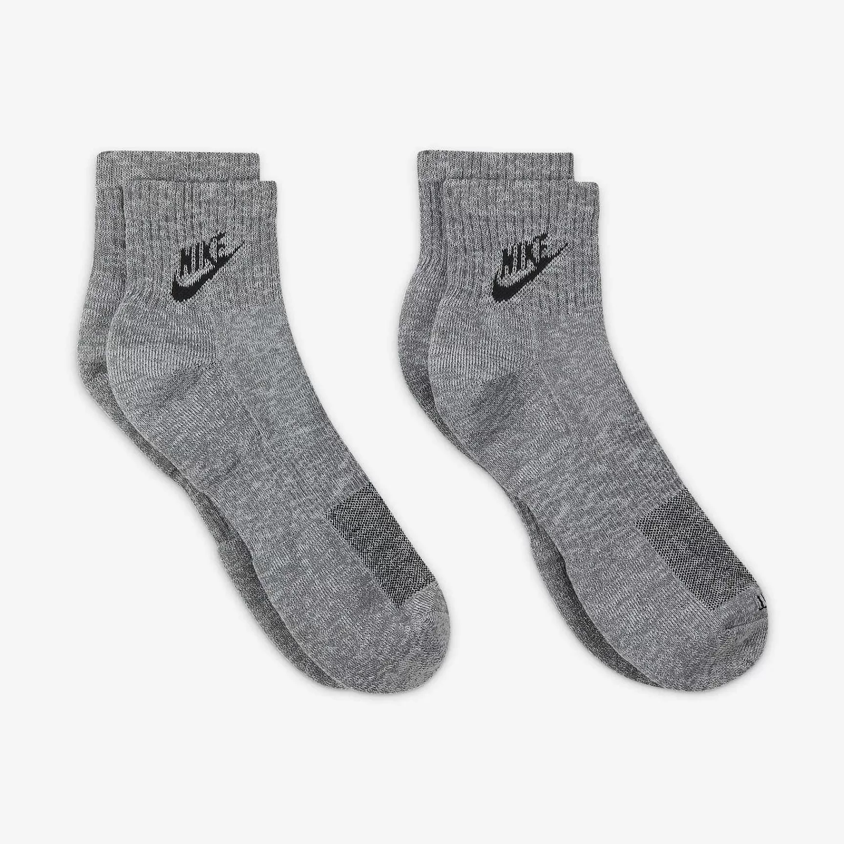 Nike Everyday Plus Cushioned