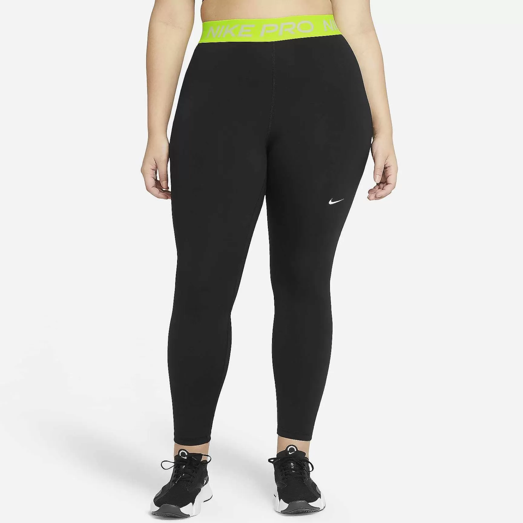 Plus Size-Nike Plus Size Pro 365