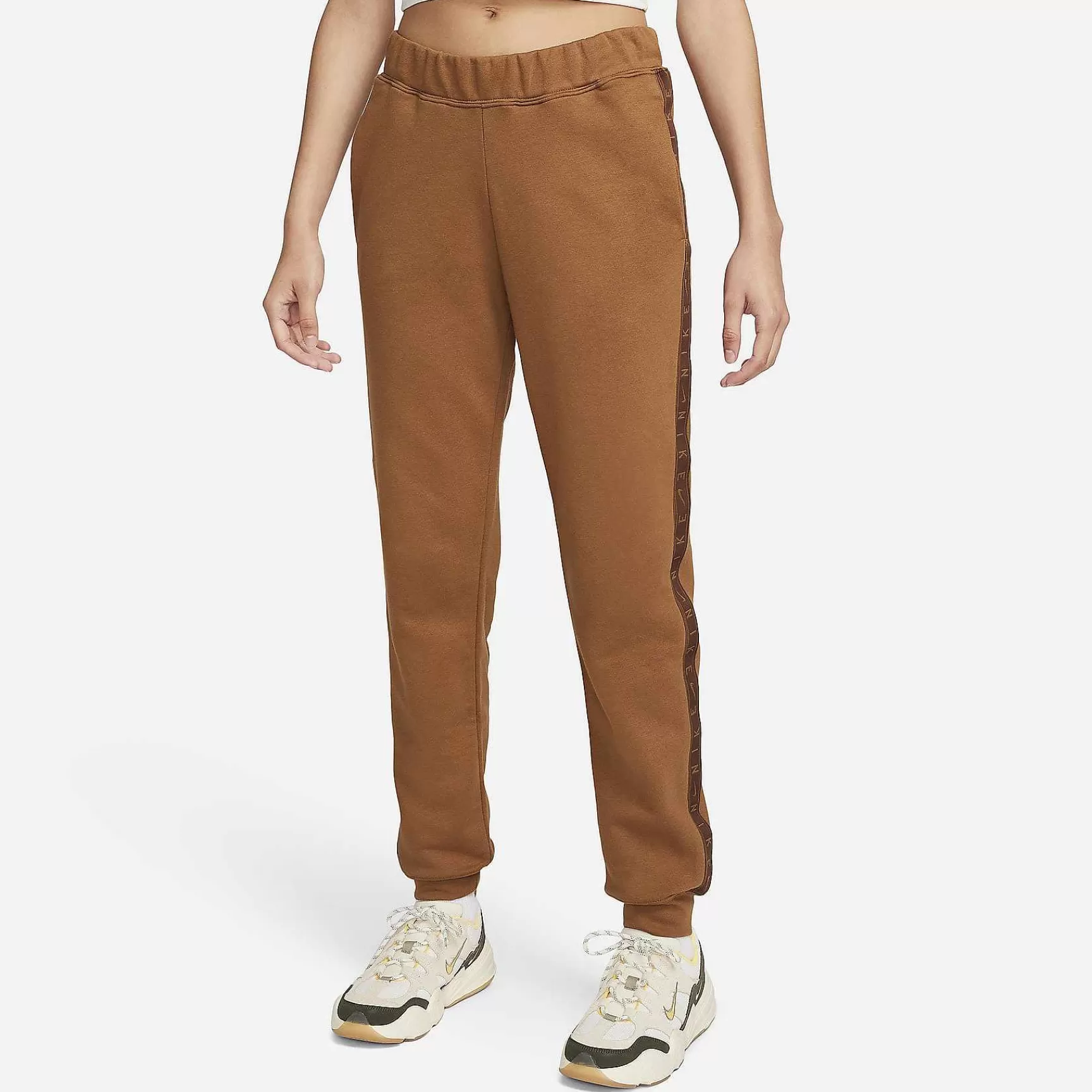 Pants-Nike Pants Sportswear Essential