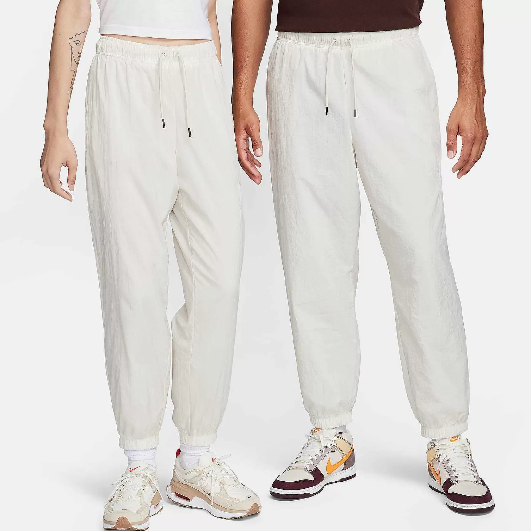 Pants-Nike Pants Sportswear Essential