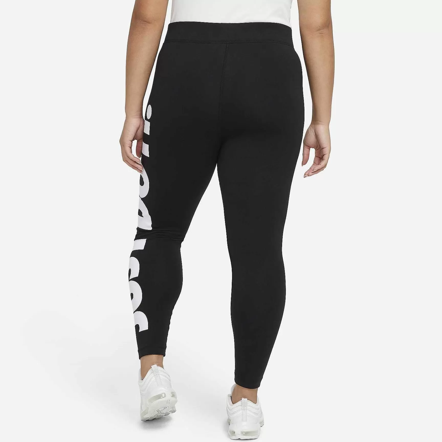 Plus Size-Nike Plus Size Sportswear Essential