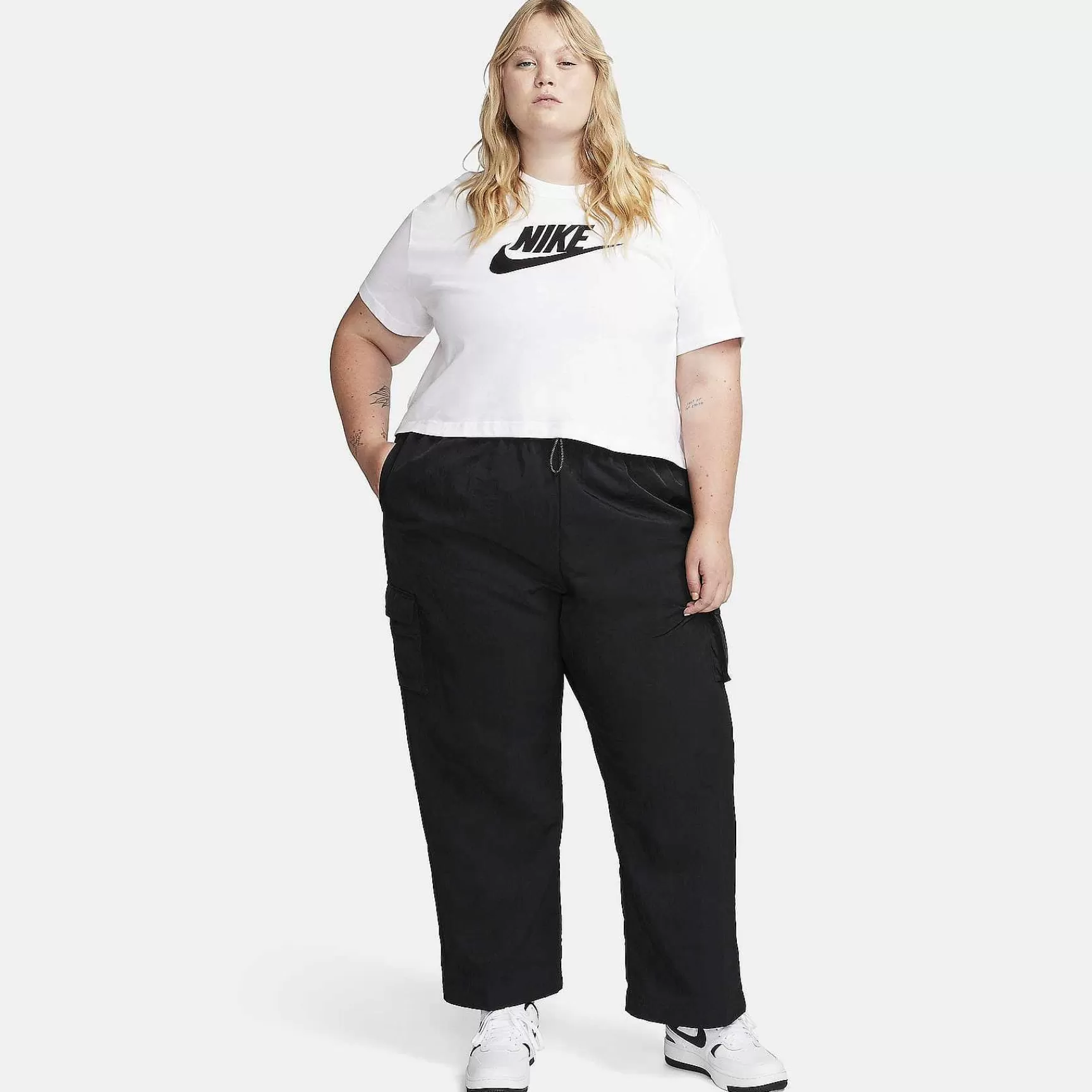 Plus Size-Nike Plus Size Sportswear Essential