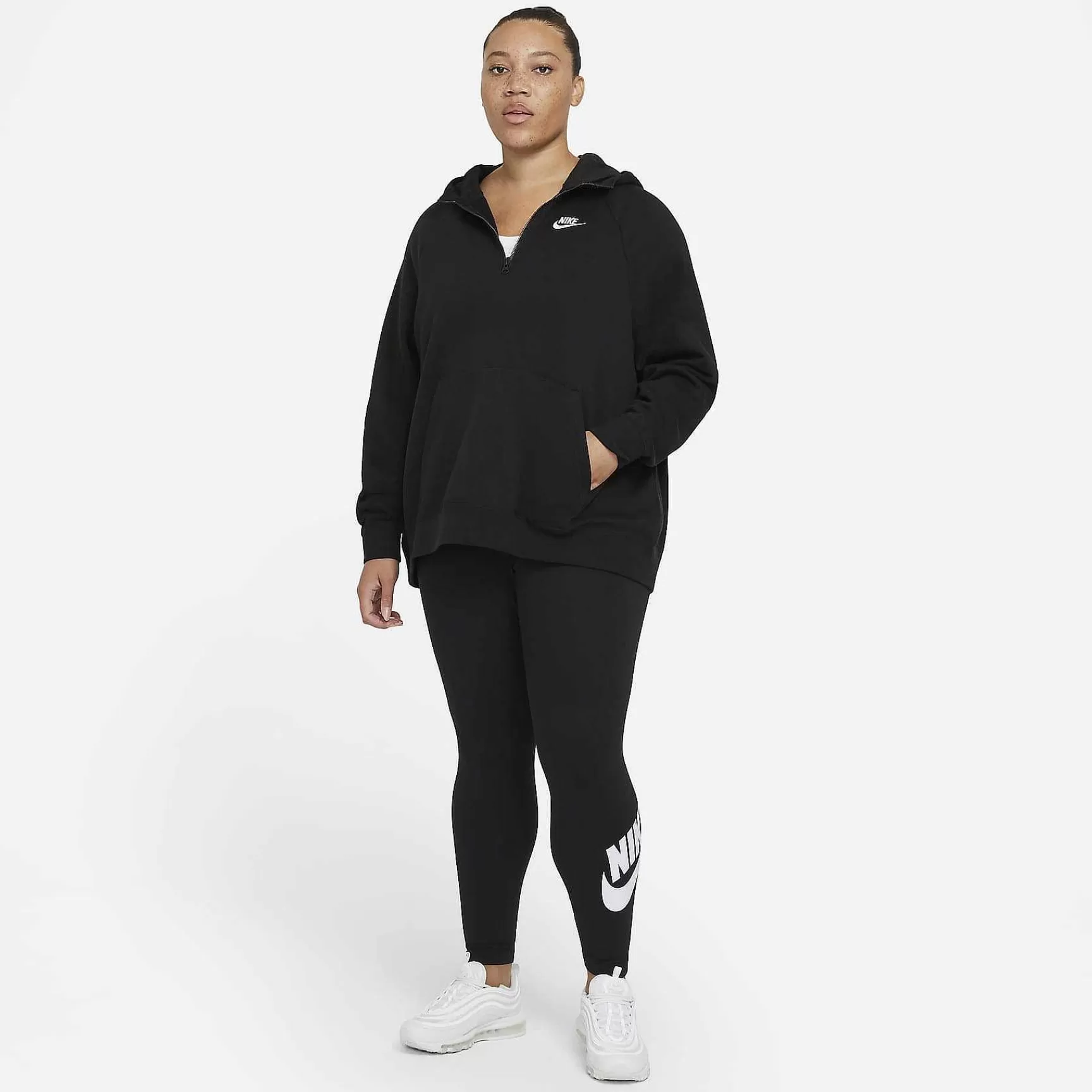 Plus Size-Nike Plus Size Sportswear Essential