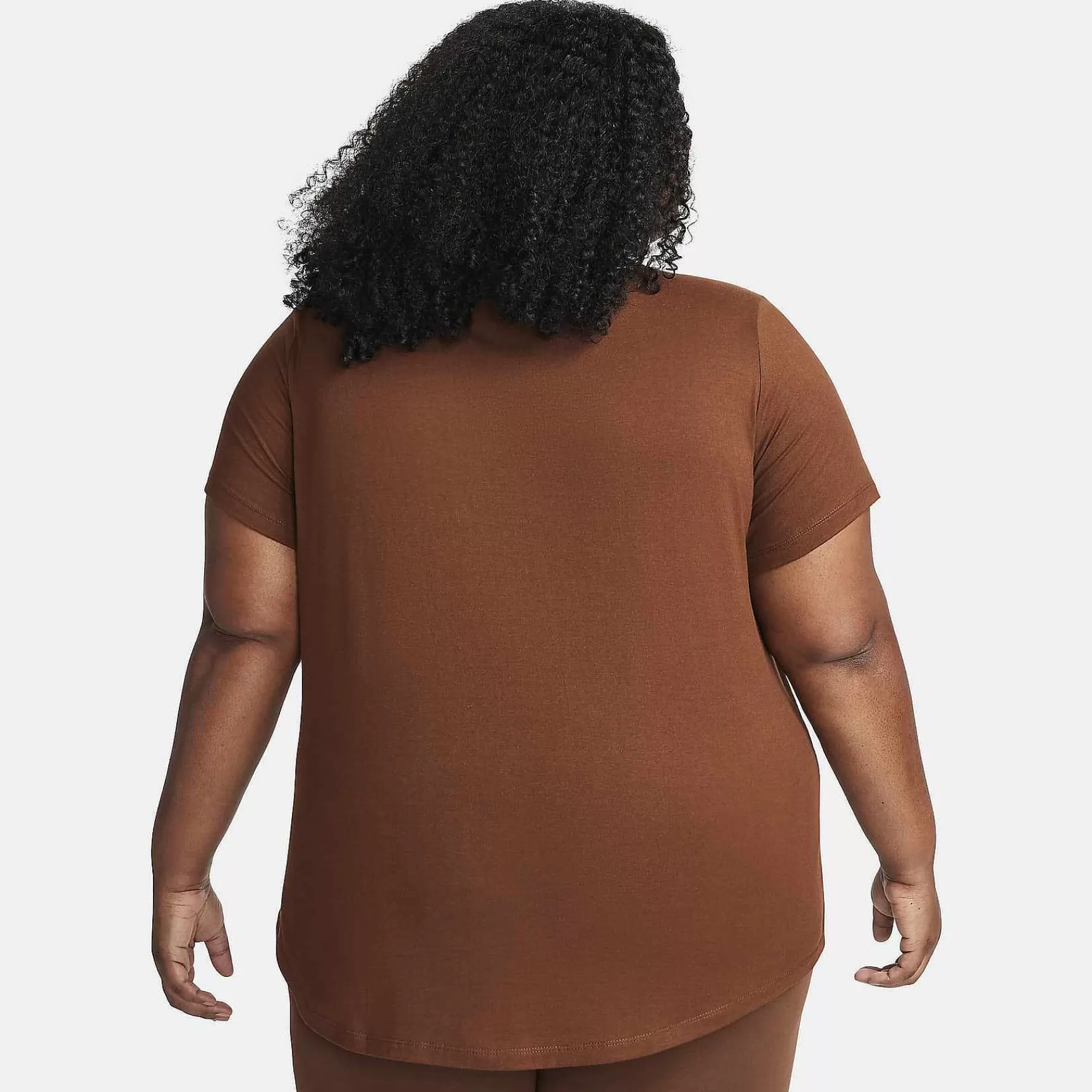 Plus Size-Nike Plus Size Sportswear Essentials