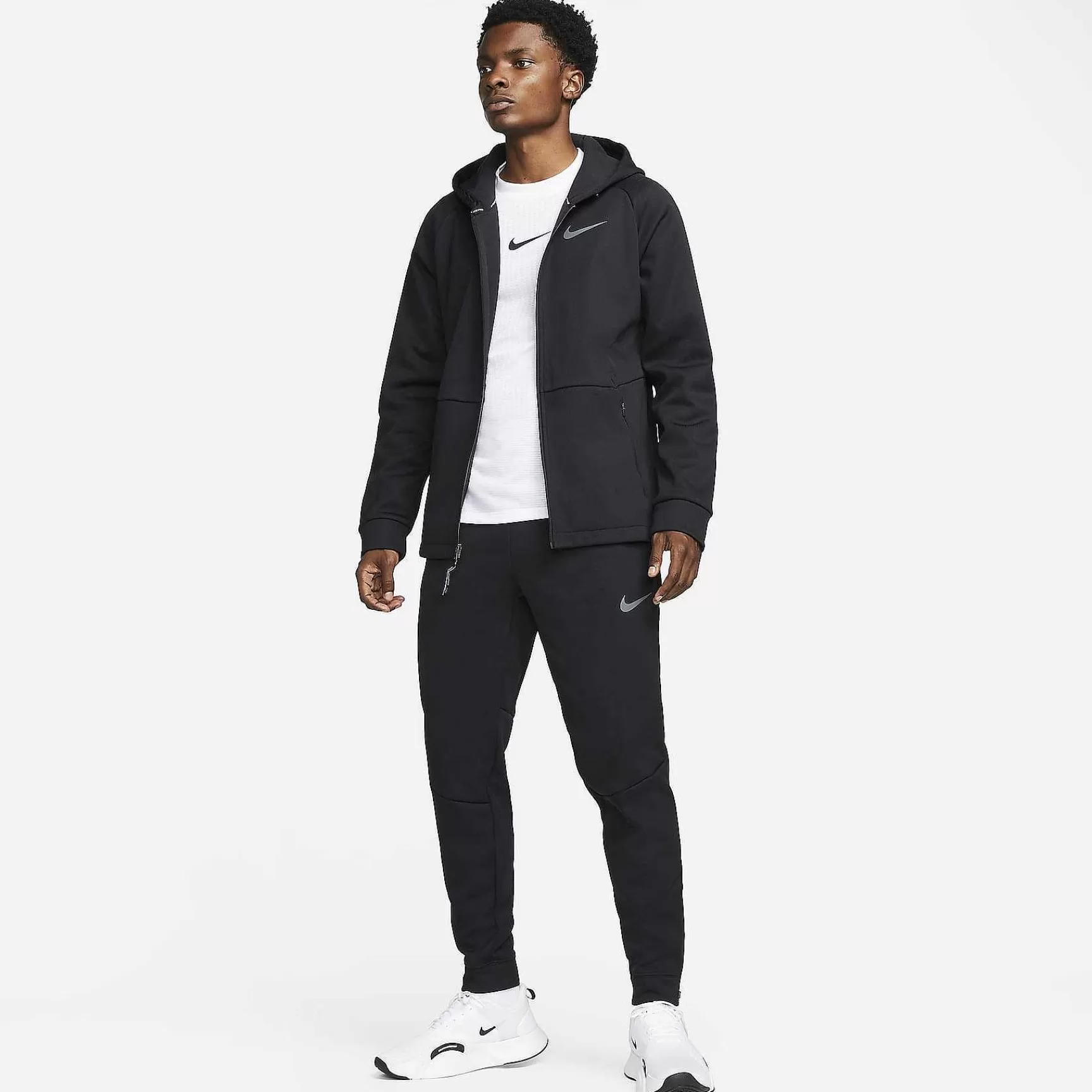 Outerwear & Jackets-Nike Outerwear & Jackets Therma Sphere